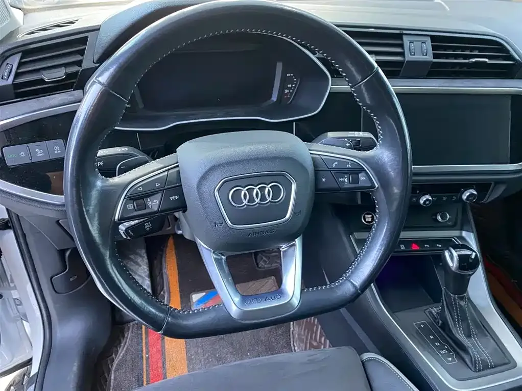 Audi Q3 — фото 3