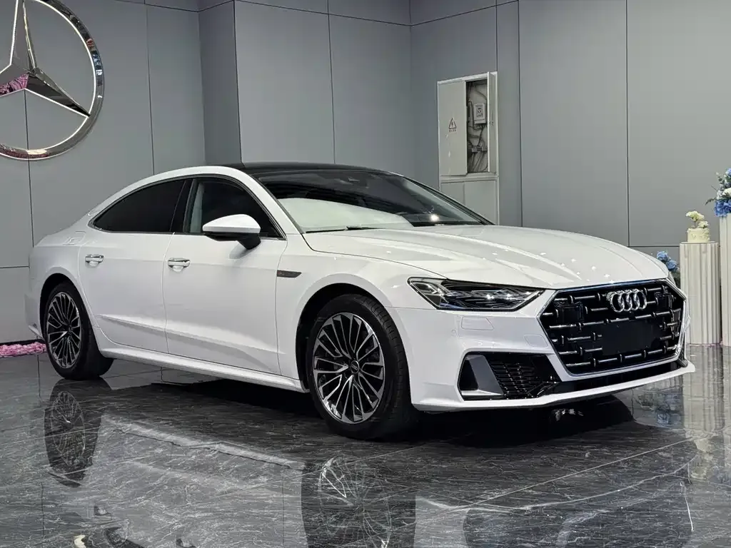 Audi A7L — фото 5