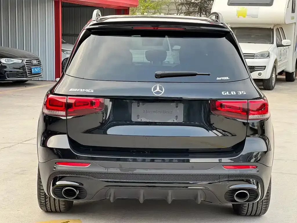 Mercedes-Benz GLB AMG — фото 6