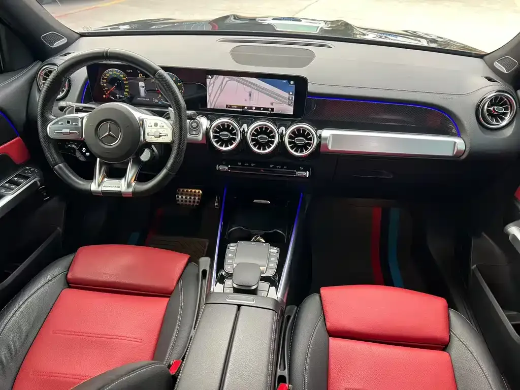 Mercedes-Benz GLB AMG — фото 5