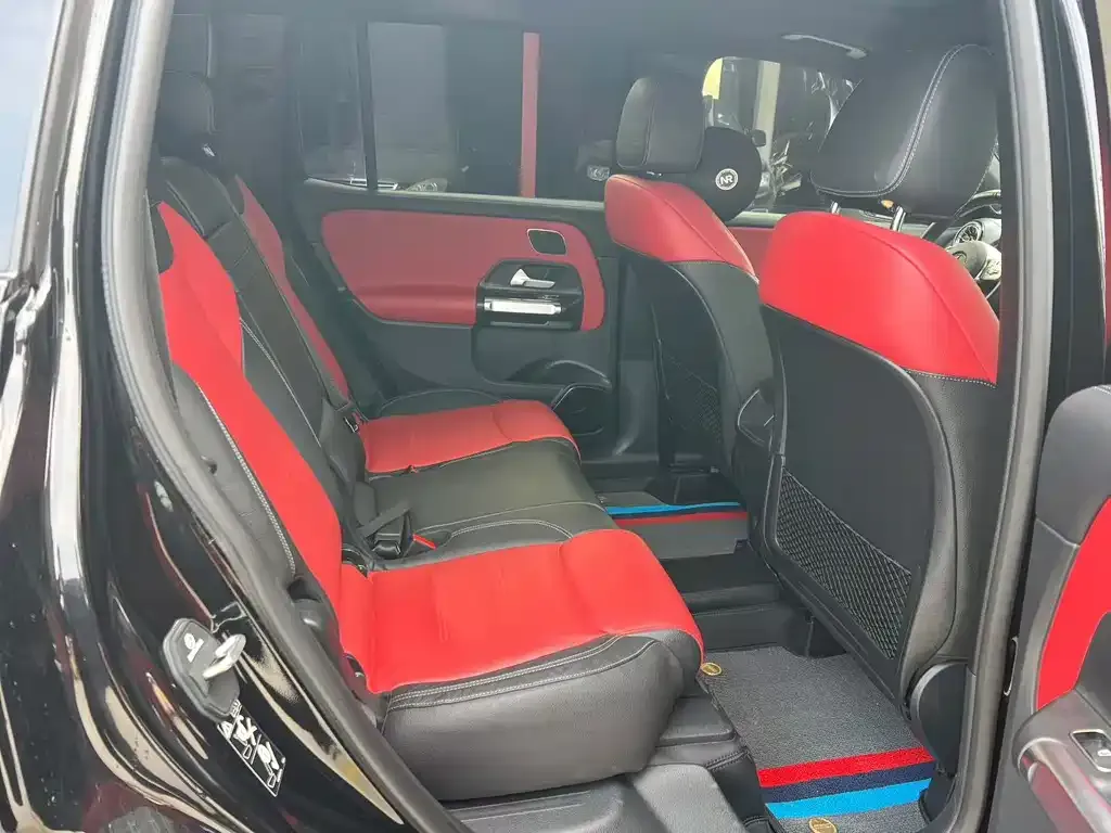 Mercedes-Benz GLB AMG — фото 3
