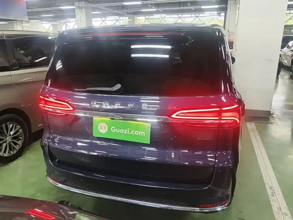 Roewe iMAX8 — фото 3