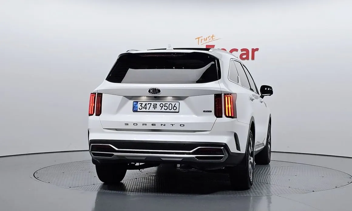 Kia Sorento — фото 5