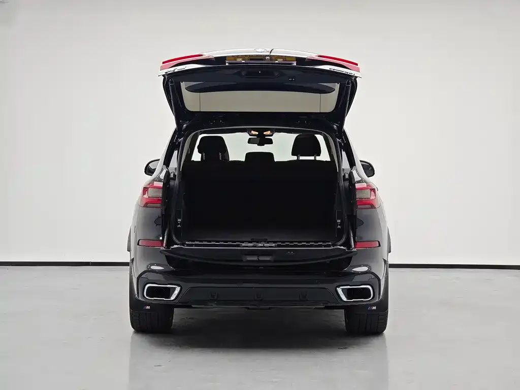BMW X5 (Import) — фото 5