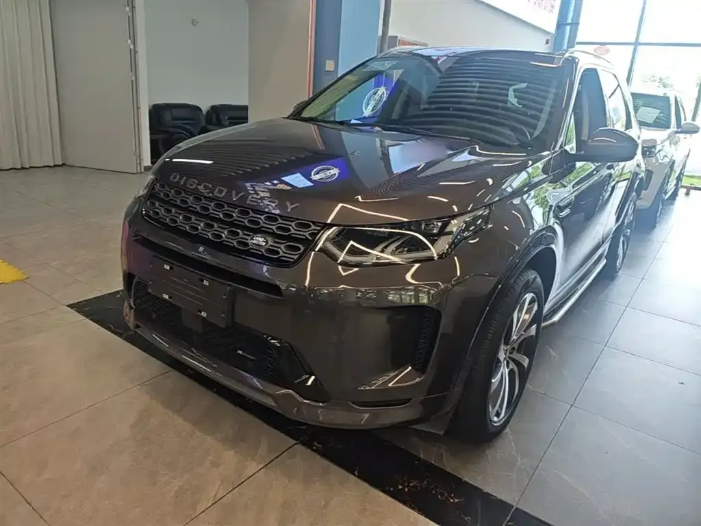Land Rover Discovery Sport — фото 1
