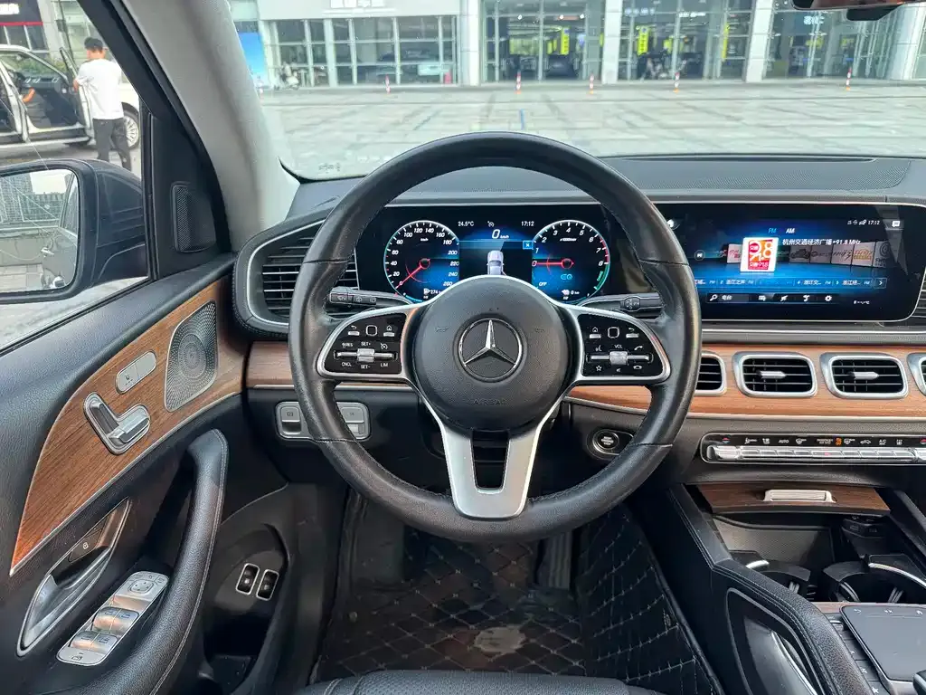 Mercedes-Benz GLE New Energy — фото 7