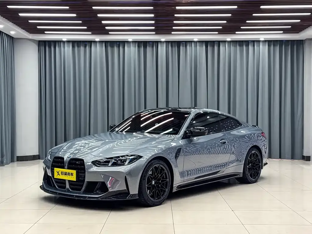 BMW M4 — фото 1