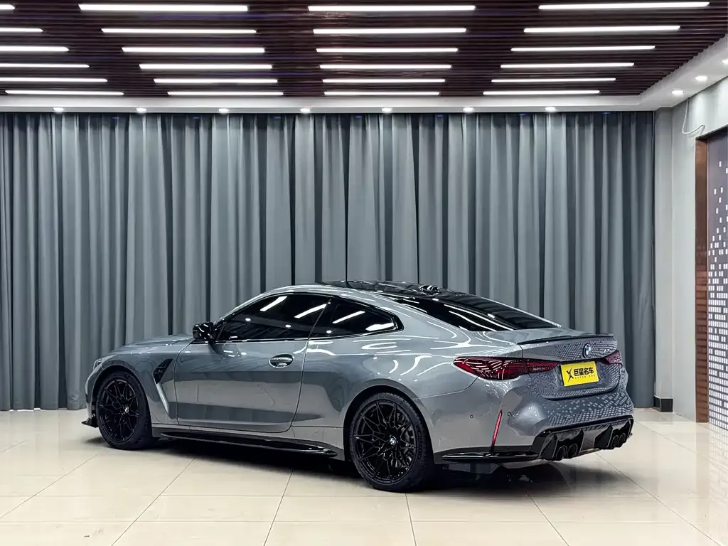 BMW M4 — фото 4