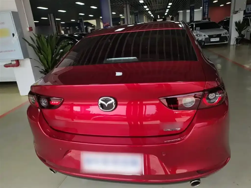 Mazda 3 Axela — фото 4