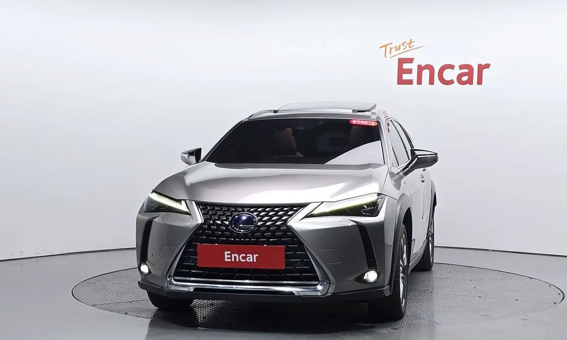 Lexus UX — фото 4