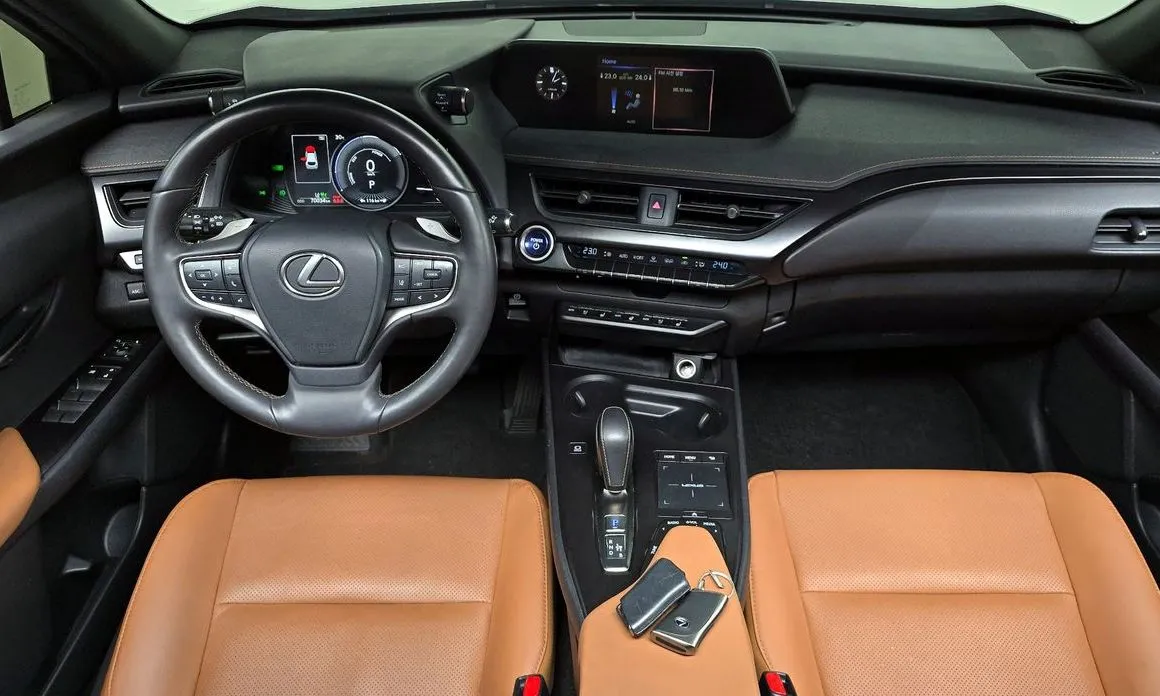 Lexus UX — фото 9