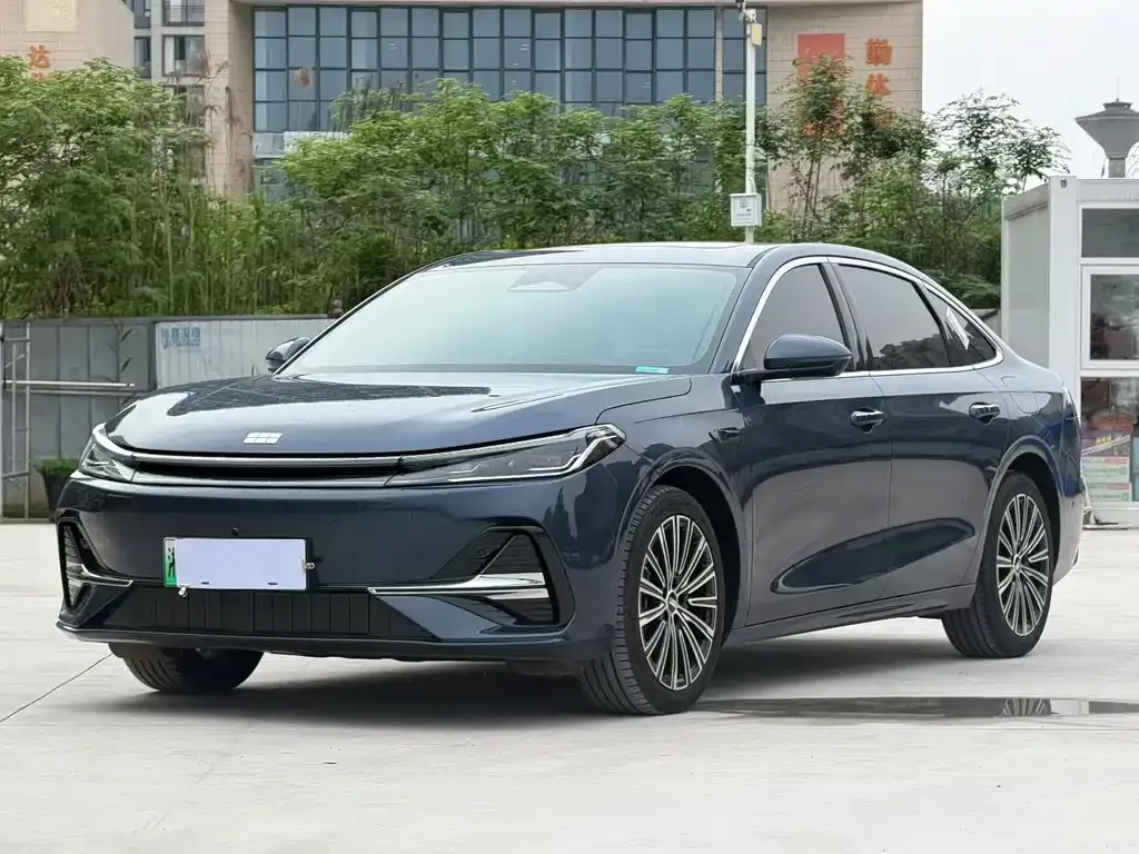 Geely Galaxy A7 — фото 1