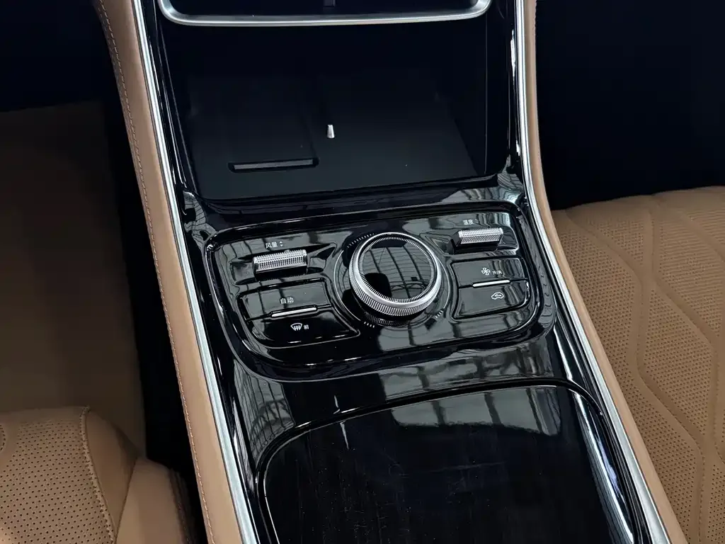Geely Galaxy A7 — фото 5