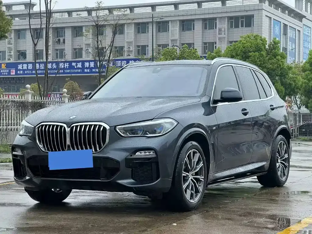 BMW X5 (Import) — фото 1
