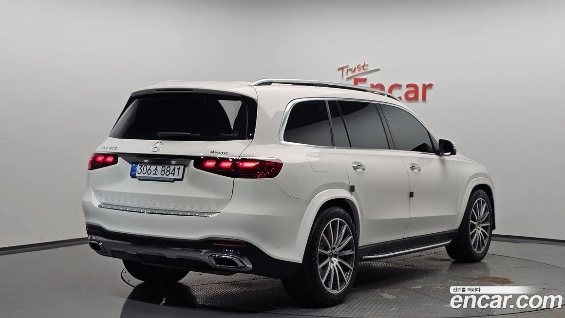 Mercedes-Benz GLS-Class — фото 4