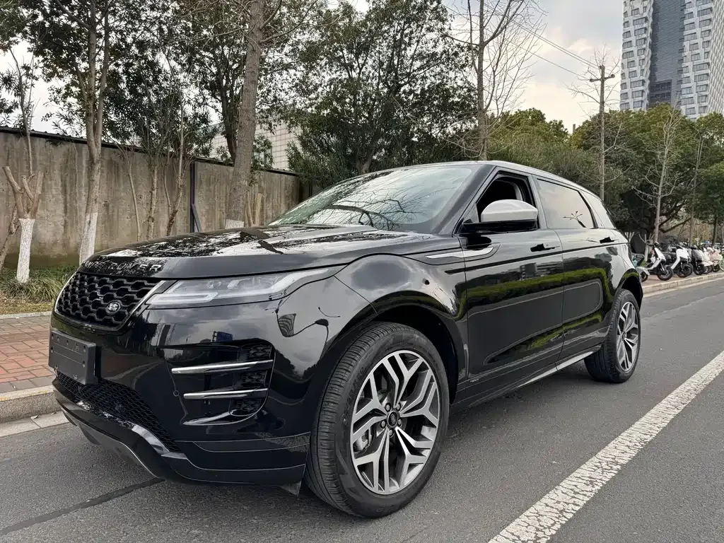 Land Rover Evoque — фото 1