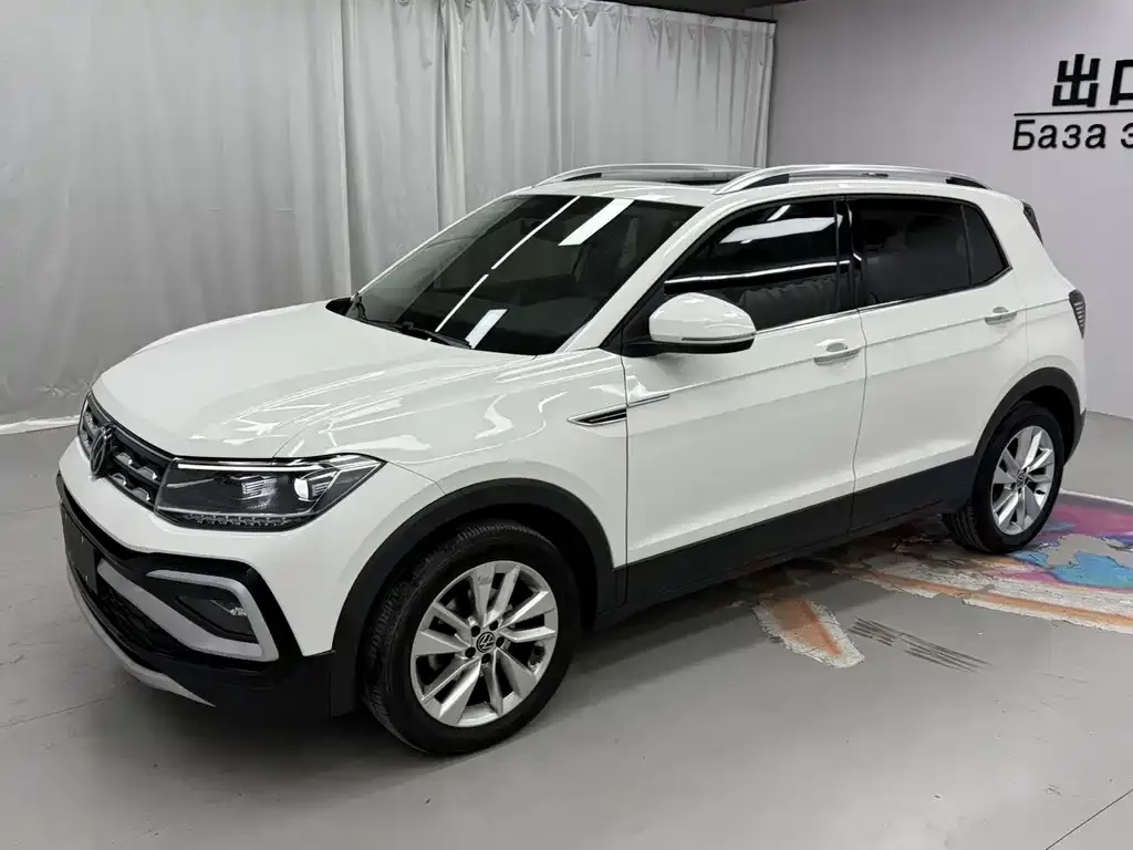 Volkswagen T-Cross — фото 1