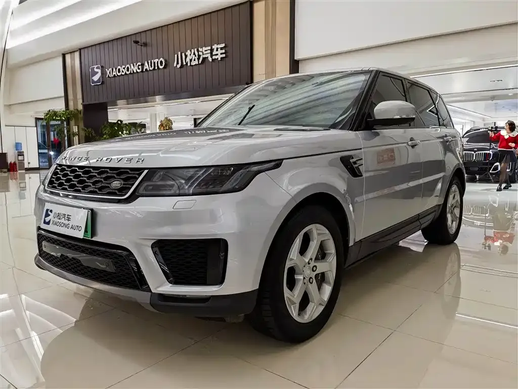 Land Rover Sport PHEV — фото 1
