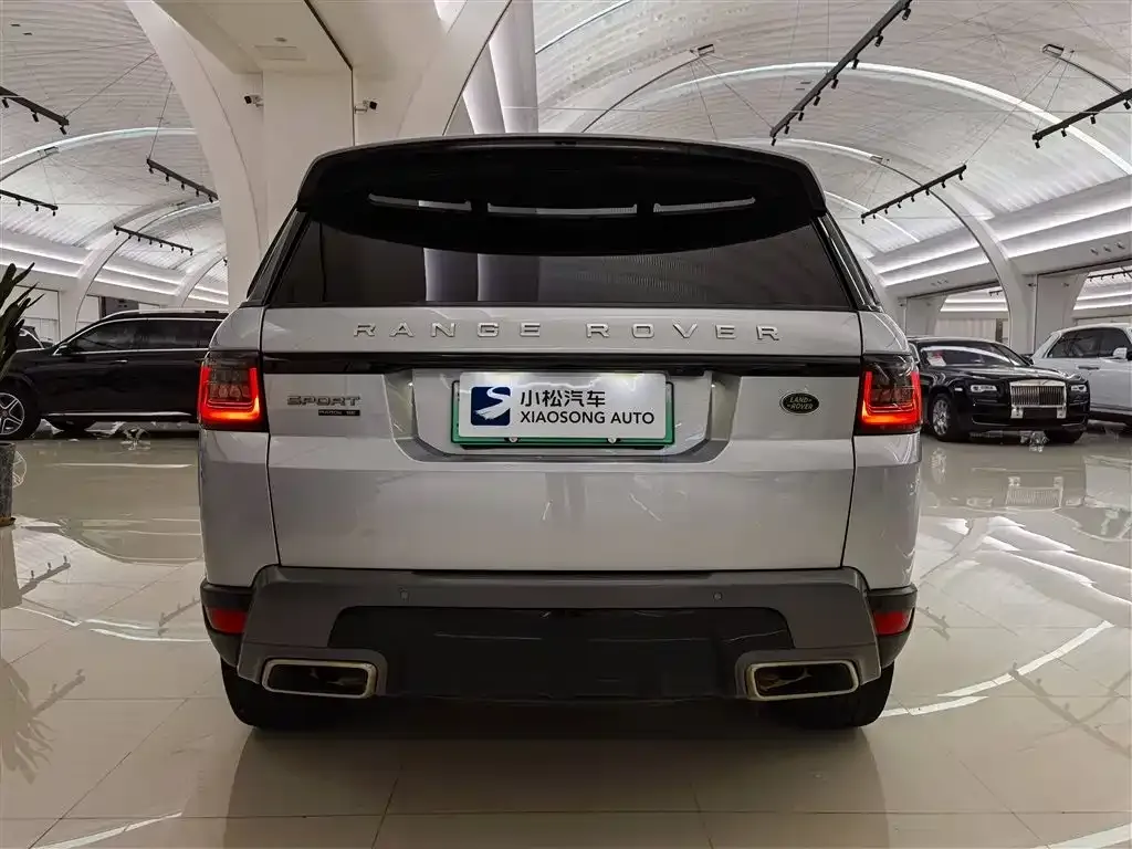 Land Rover Sport PHEV — фото 6