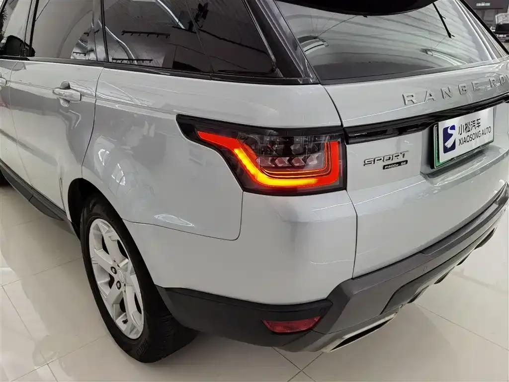 Land Rover Sport PHEV — фото 10