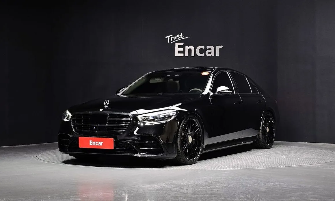 Mercedes-Benz S-Class — фото 1