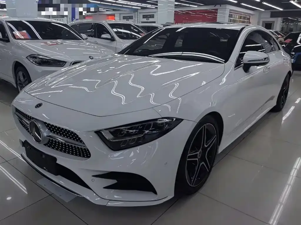 Mercedes-Benz CLS — фото 1