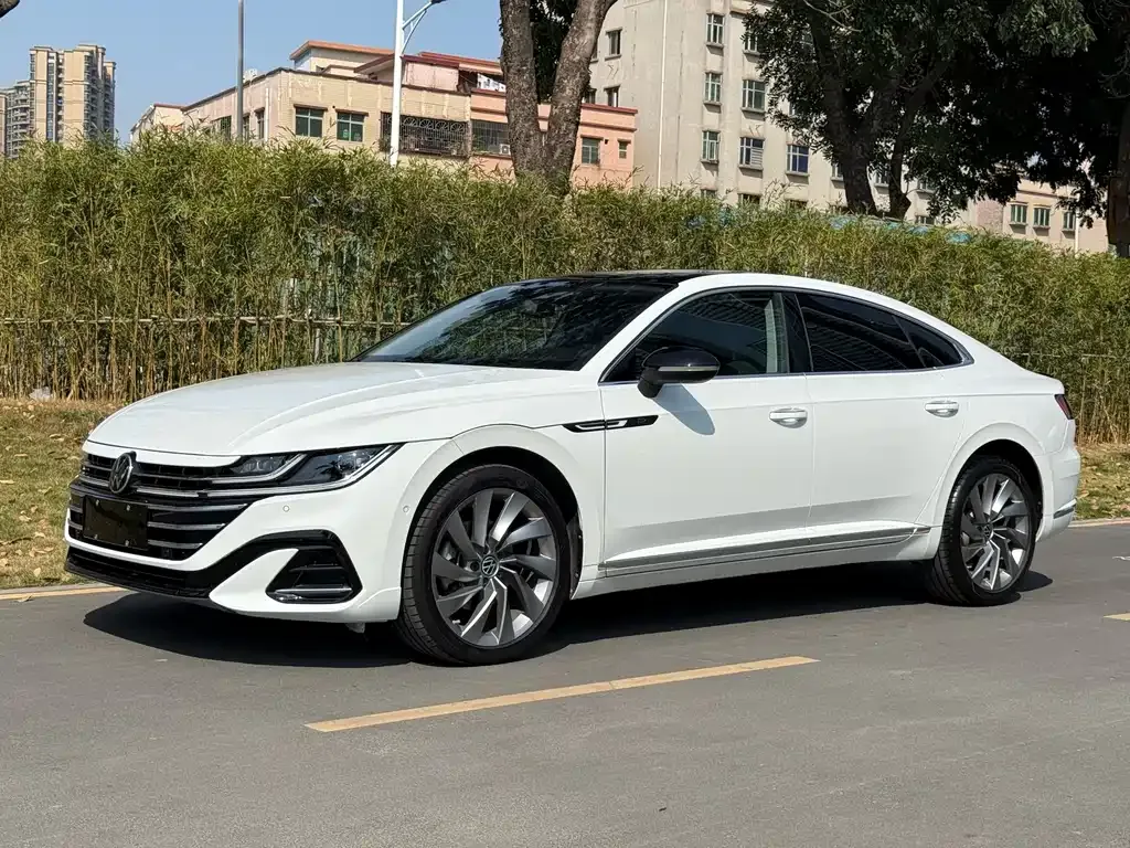 Volkswagen CC — фото 1