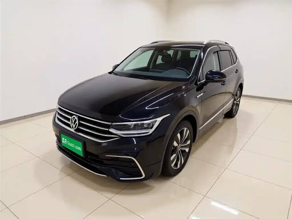 Volkswagen Tiguan L — фото 4