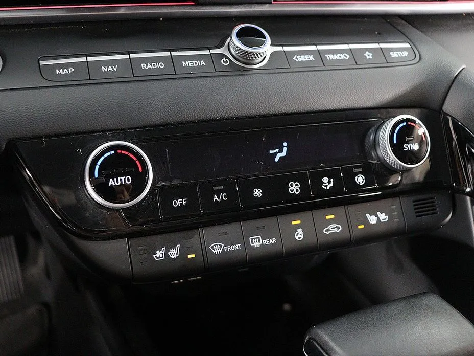Hyundai AVANTE — фото 9