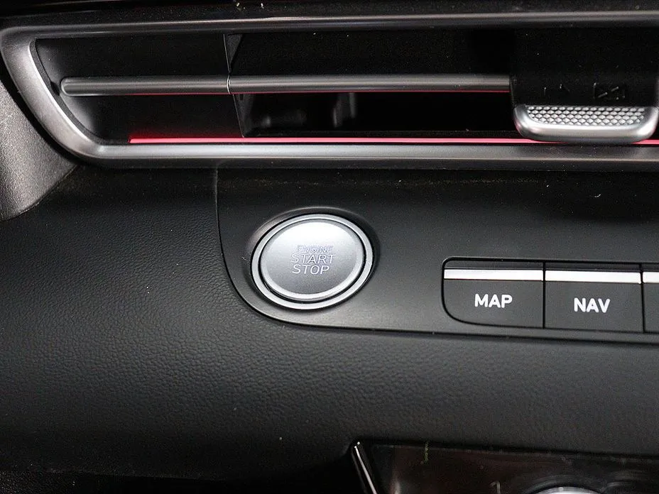 Hyundai AVANTE — фото 4