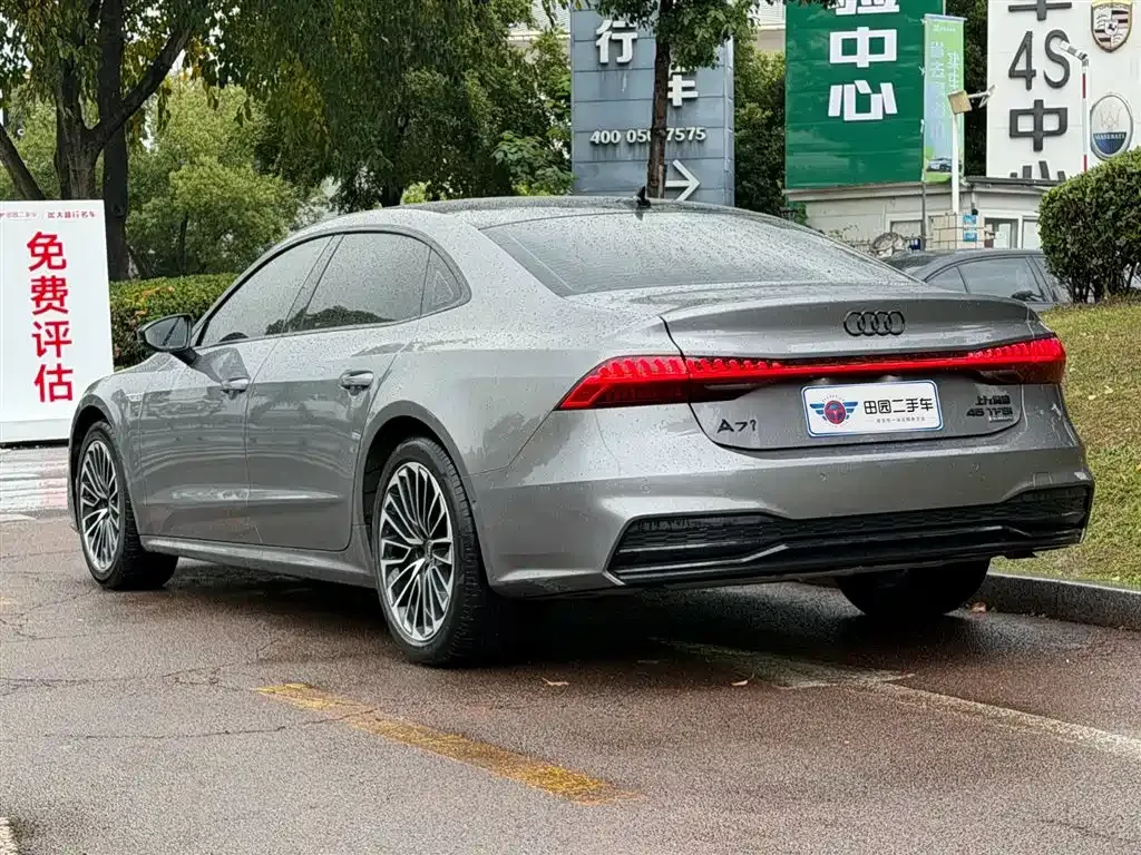 Audi A7L — фото 5
