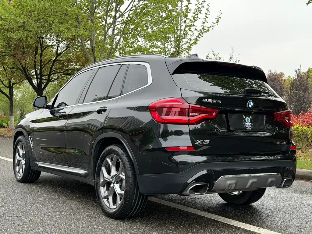 BMW X3 — фото 7