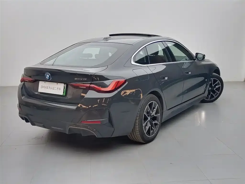 BMW i4 — фото 6