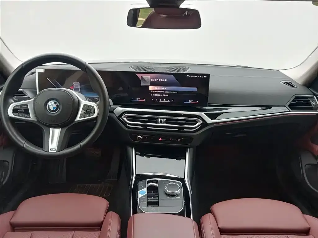 BMW i4 — фото 9