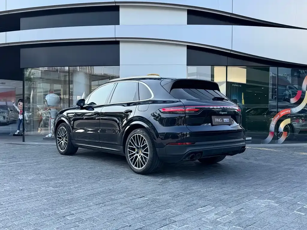 Porsche Cayenne Hybrid — фото 3