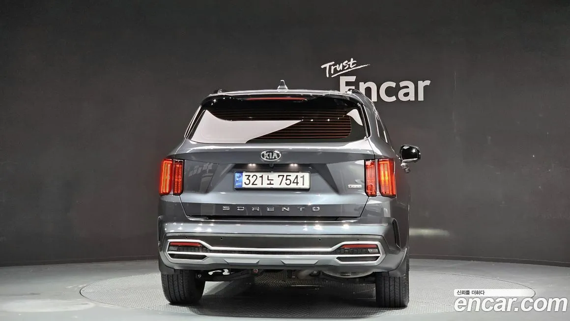 Kia Sorento — фото 2