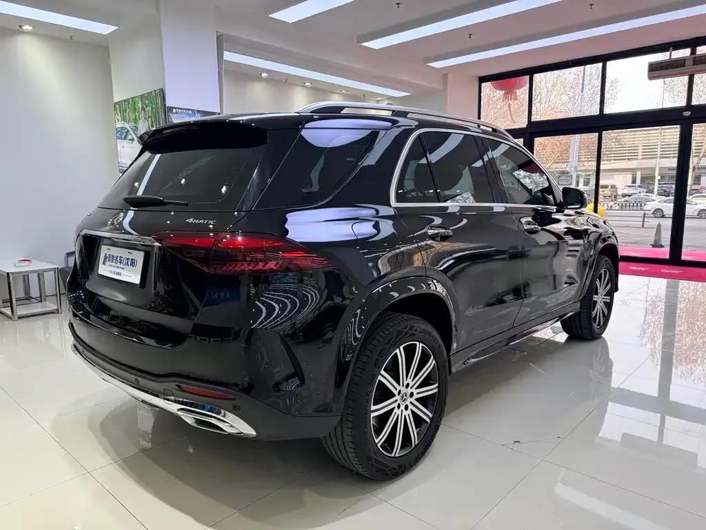 Mercedes-Benz GLE — фото 9