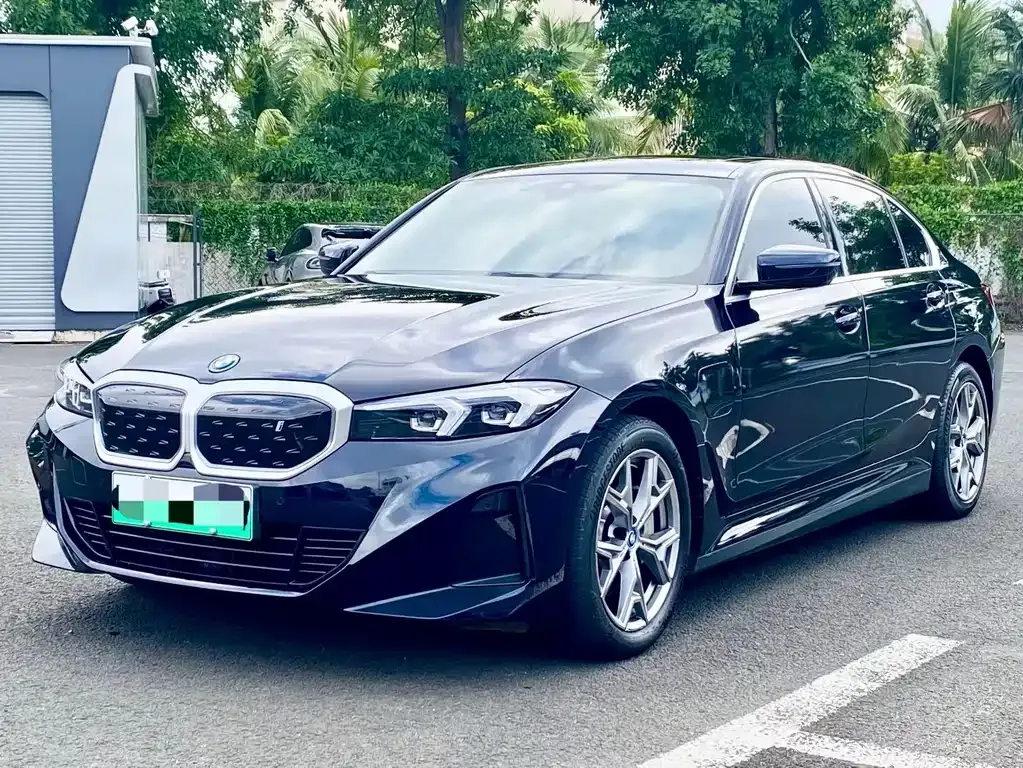 BMW i3 — фото 1