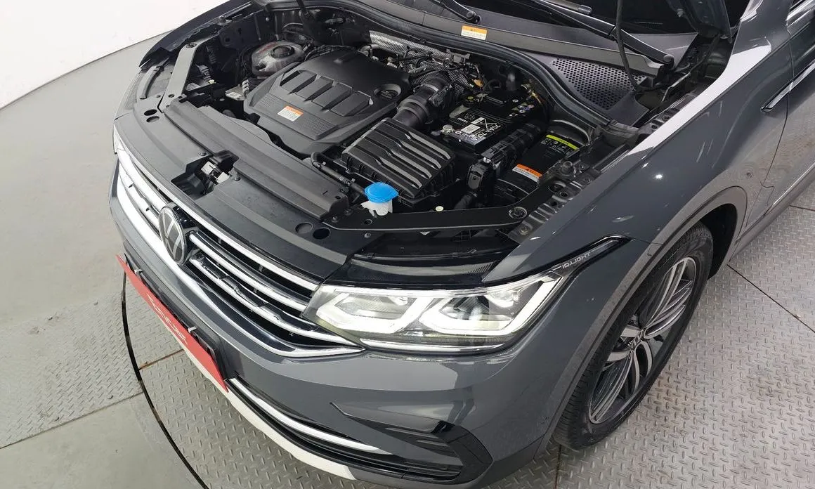 Volkswagen Tiguan — фото 7