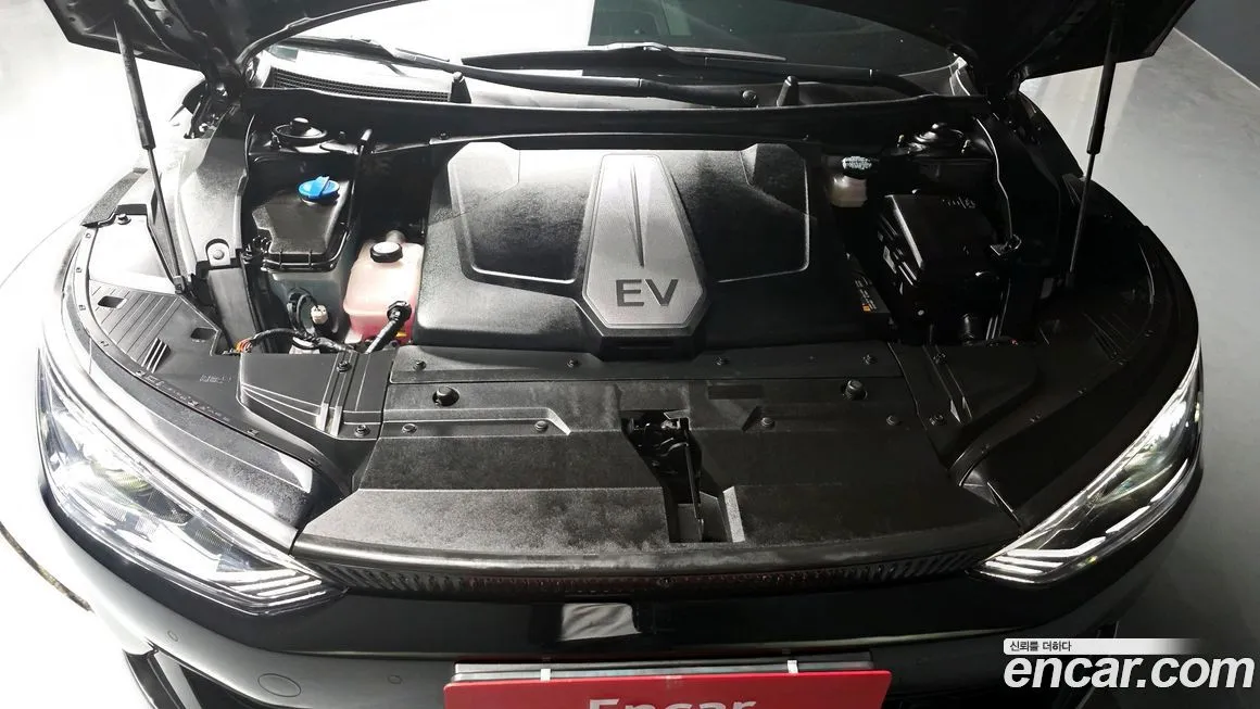 Kia EV6 — фото 9