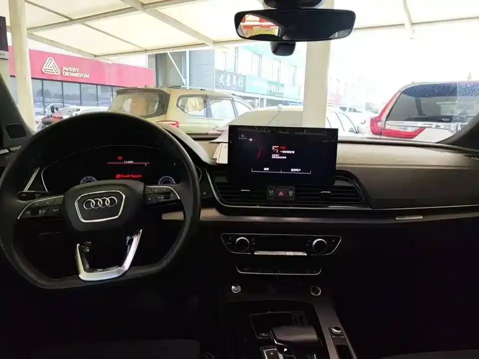 Audi Q5L Sportback — фото 2