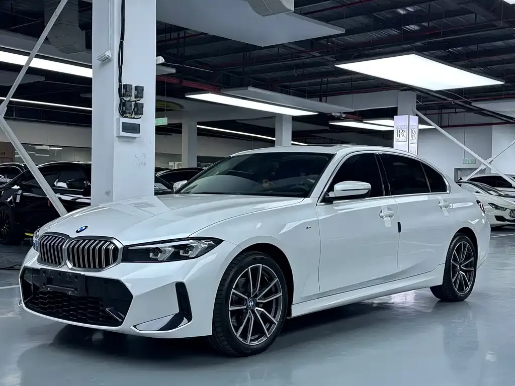 BMW 3 Series — фото 1