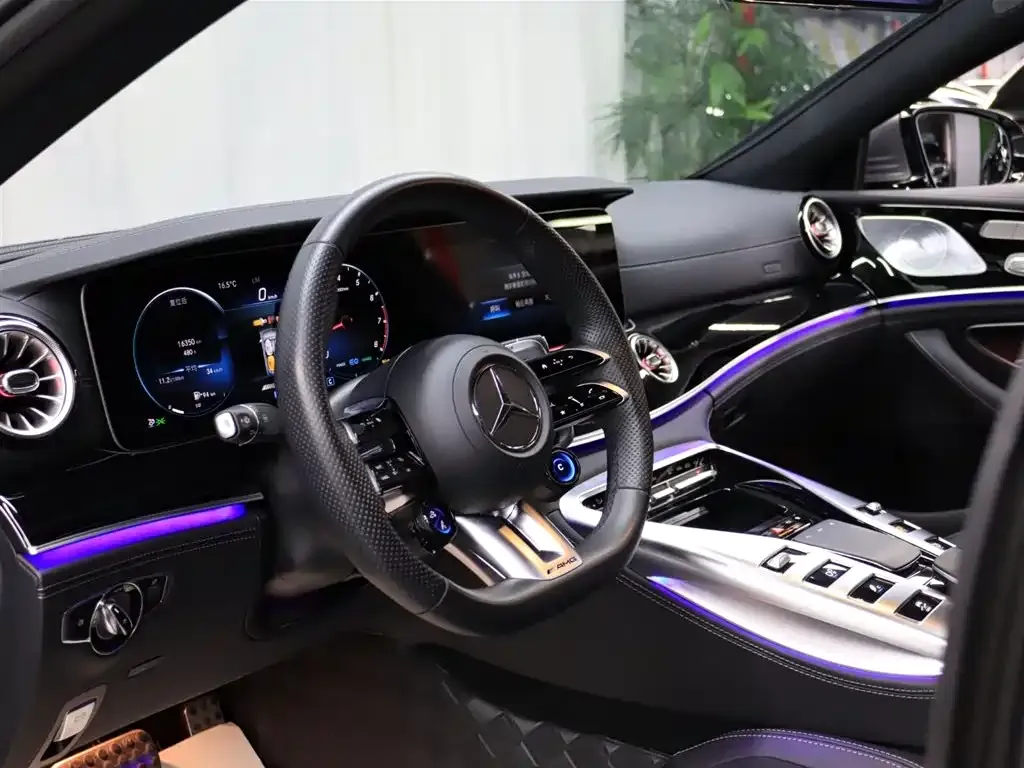 Mercedes-Benz AMG GT — фото 8