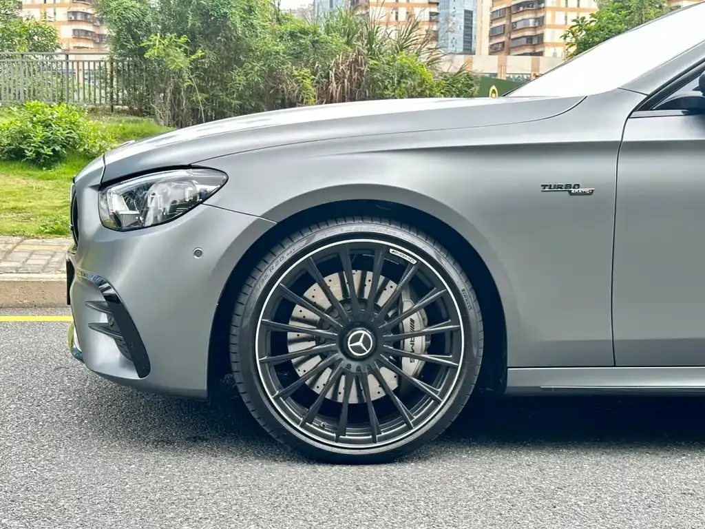 Mercedes-Benz E-Class AMG — фото 7