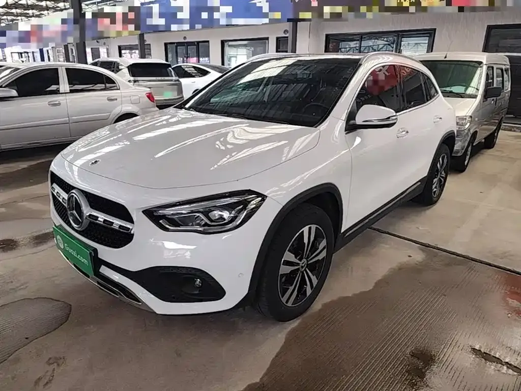 Mercedes-Benz GLA — фото 1