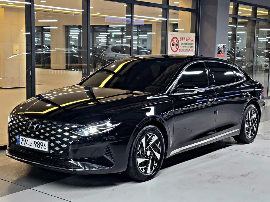 Hyundai Grandeur — фото 1