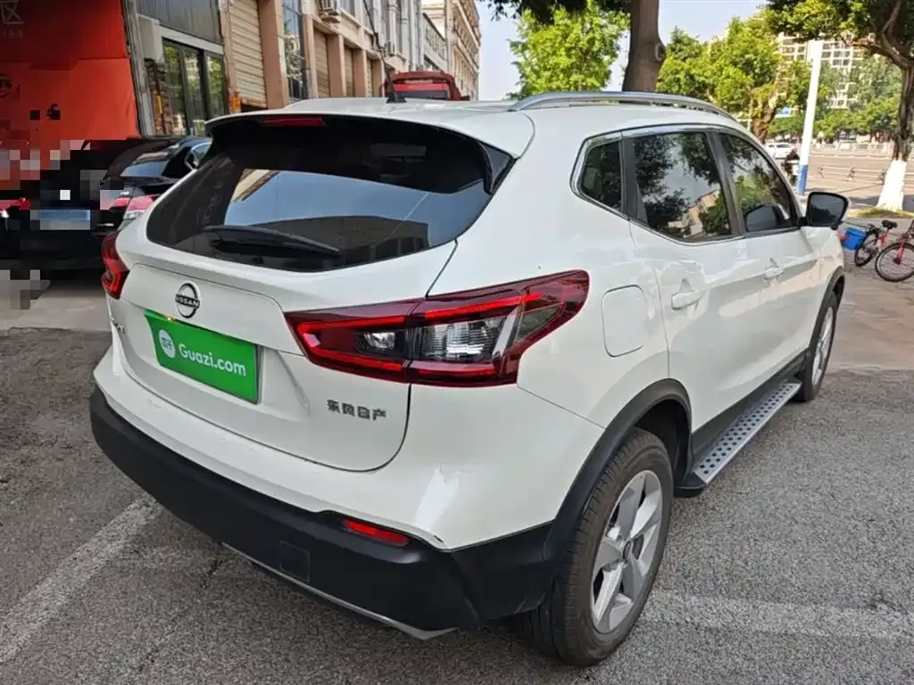 Nissan Qashqai — фото 5