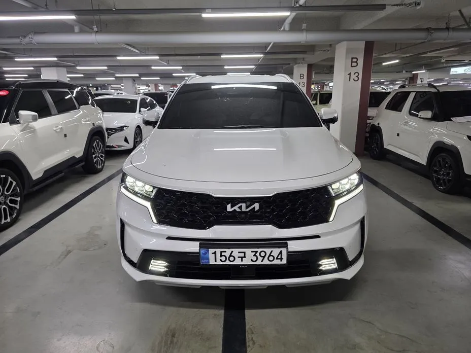 Kia Sorento — фото 7