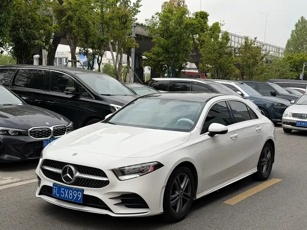 Mercedes-Benz A-Class — фото 1