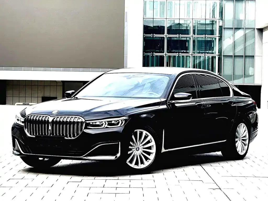 BMW 7 Series — фото 1